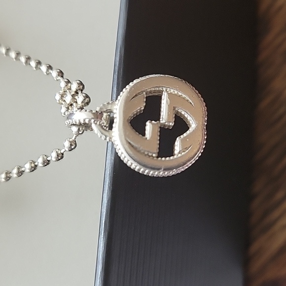 GUCCI STERLING SILVER  INTERLOCKING G CLUSTER CHAIN NECKLACE - Picture 2 of 7